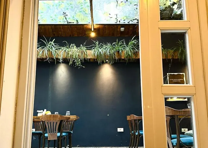 Hermes T 4* Тирана