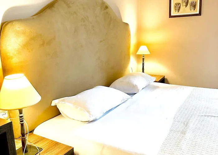 Hermes T Отель Тирана