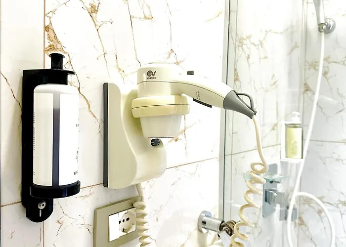 Hermes T Тирана