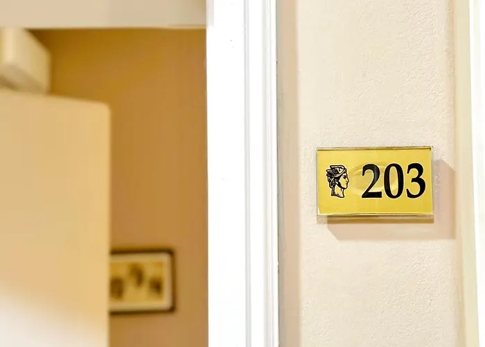 Отель Hermes T 4*