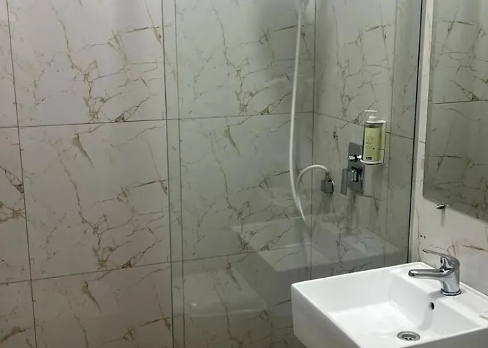 Отель Hermes T Тирана